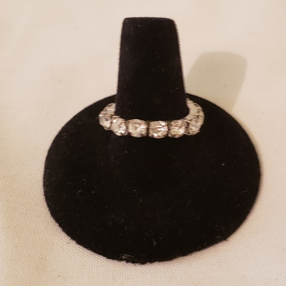 Lot of 2 Rhinestone Stackable Stretch Rings - Picture 4 of 4